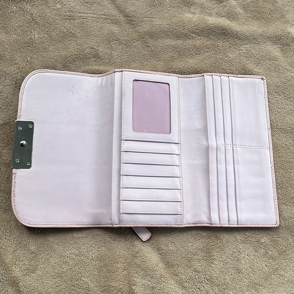 Coach bundle - Picture 6 of 10